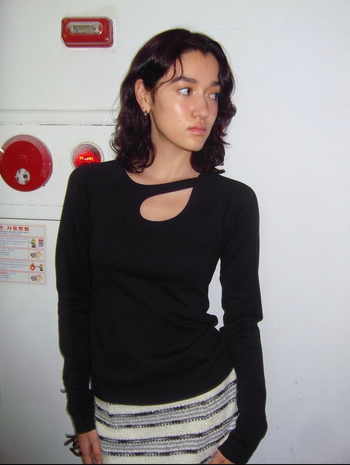 기준 KIJUN 블랙 절개 롱슬리브 상품이미지1