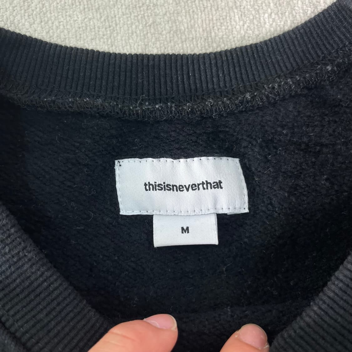 100 디스이즈네버댓 자수로고 맨투맨  상품이미지3