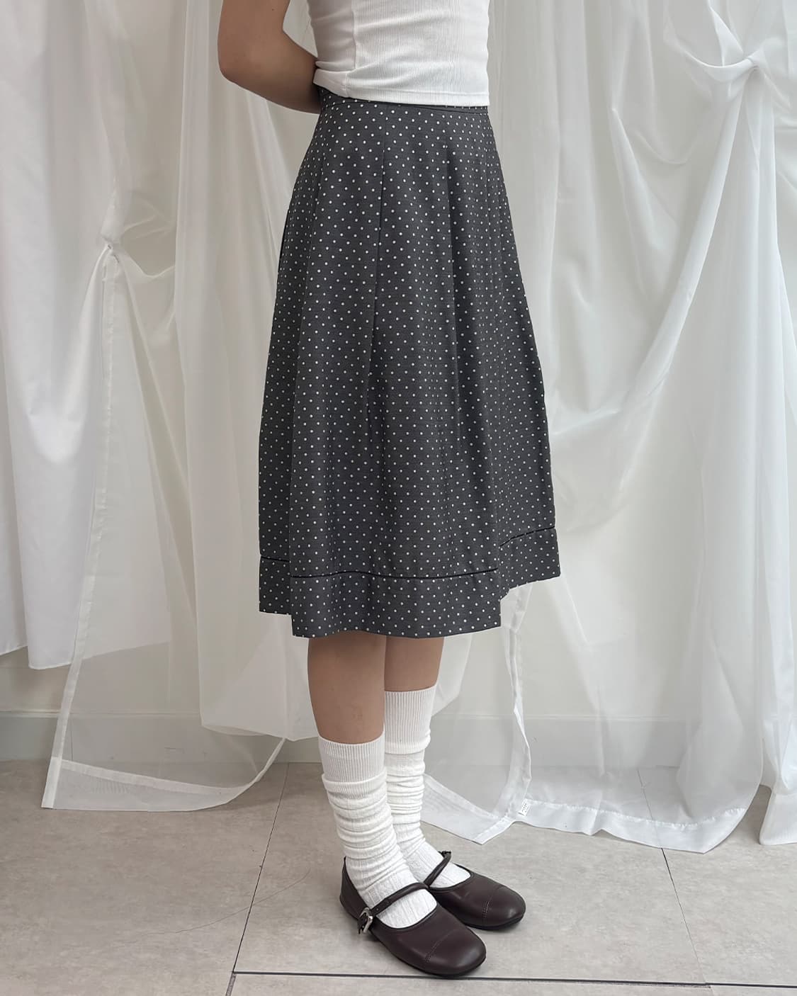 KEITH grey polka dot pleated midi skirt 상품이미지9