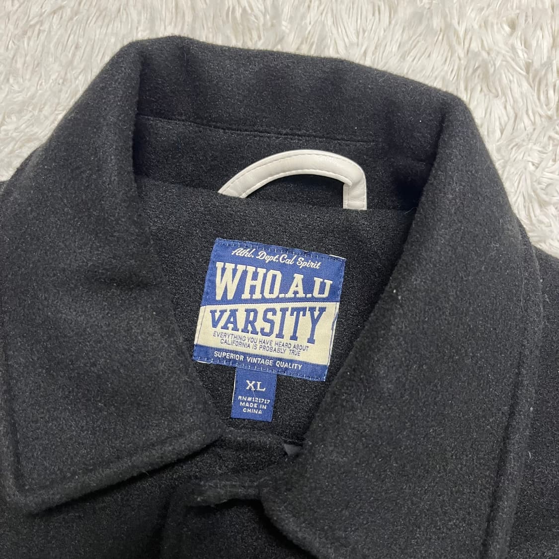 Who.A.U black varsity jacket  상품이미지6