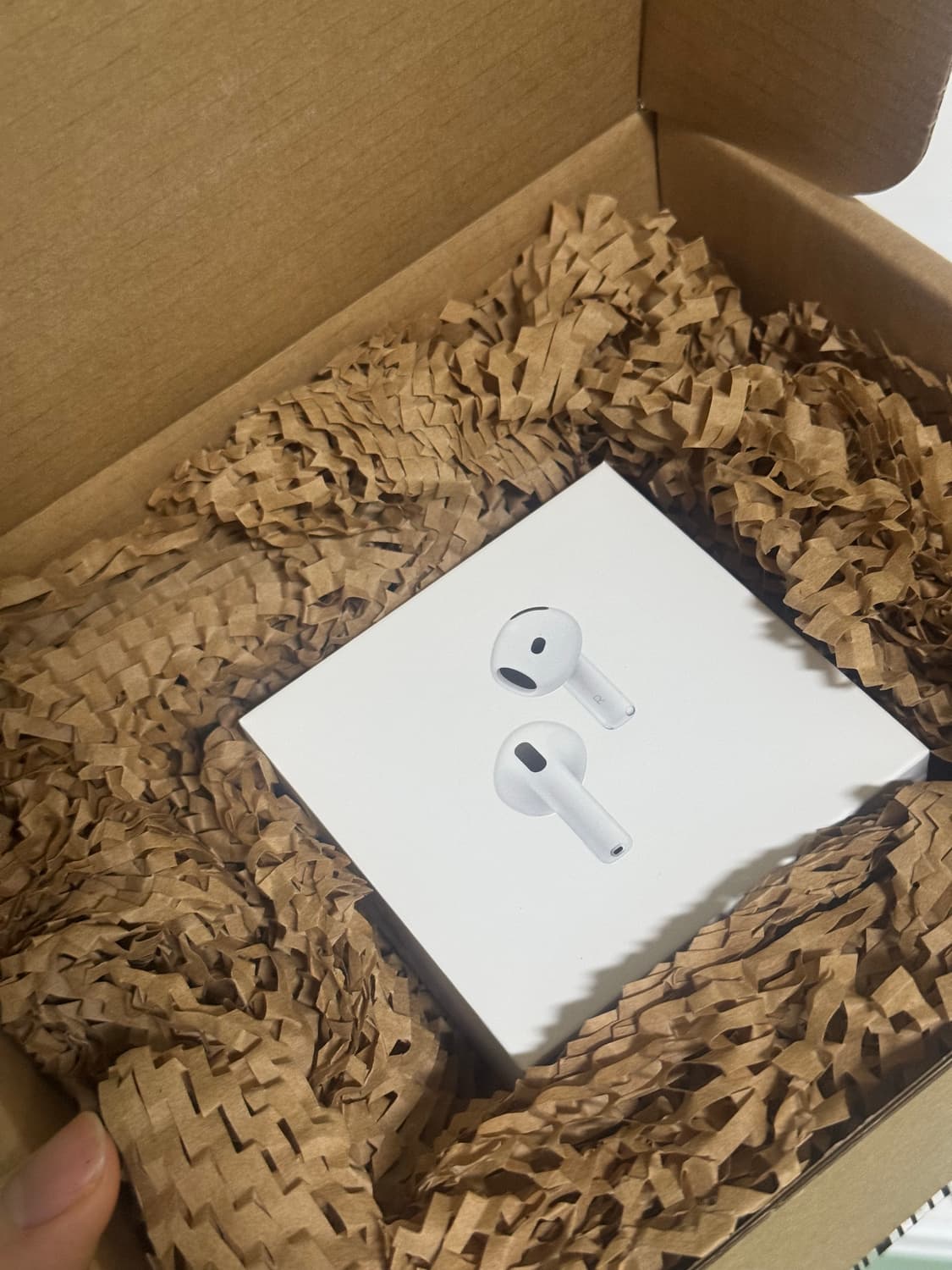 에어팟 4세대 ANC 미개봉 새상품 판매 ! 상품이미지3