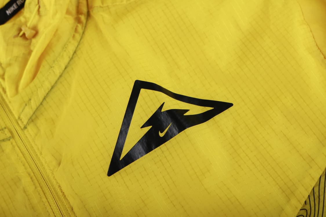 [L] 나이키 트레일 러닝 윈드러너 경량 바람막이 자켓 상품이미지4