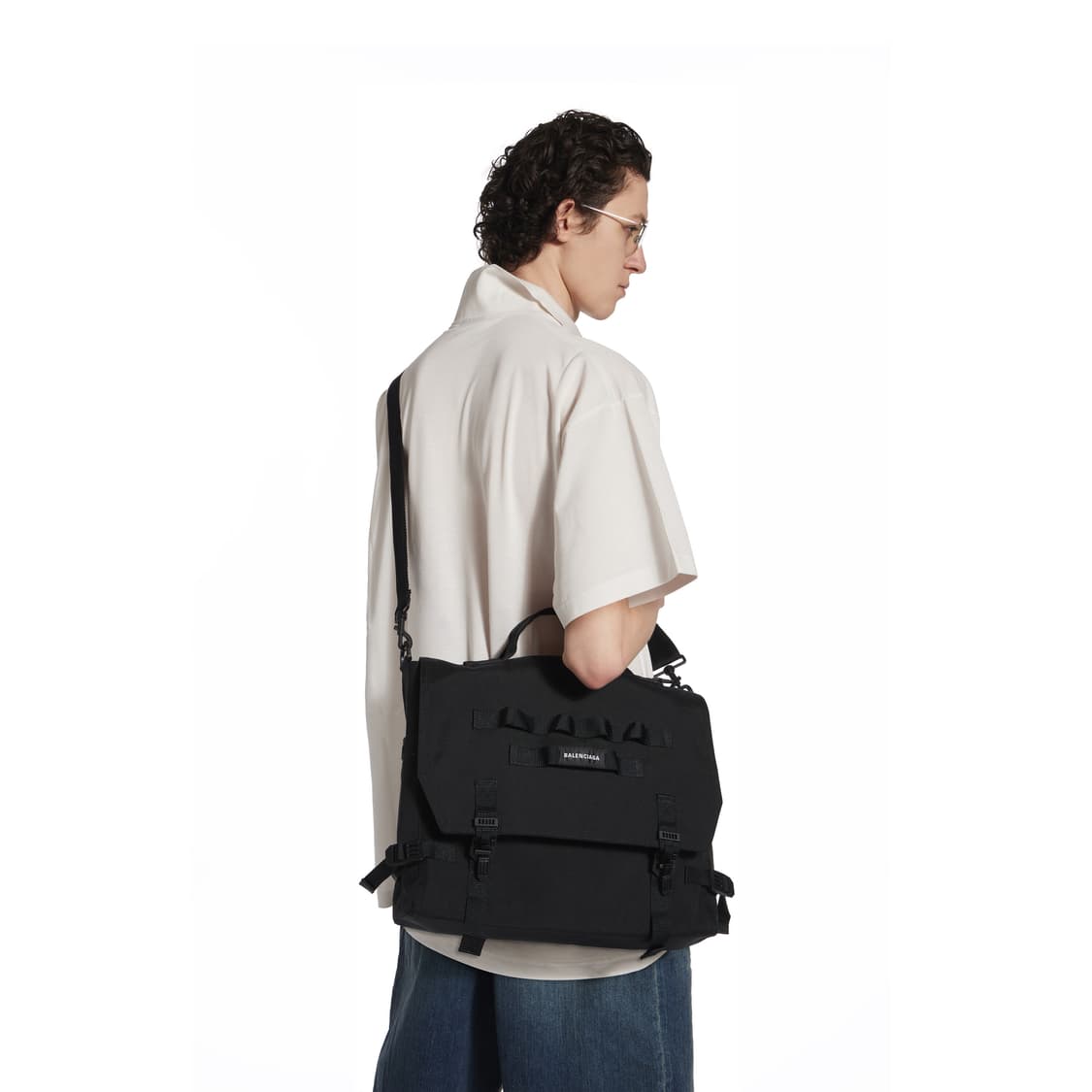 발렌시아가 아미 메신저백 블랙 상품이미지3