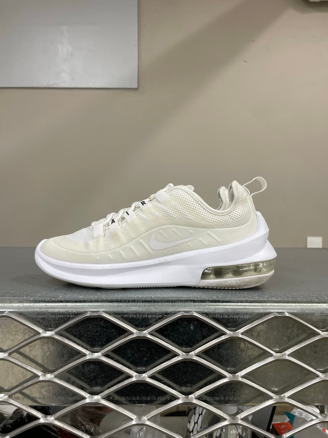 나이키 에어맥스 엑시스 화이트 220 상품이미지1