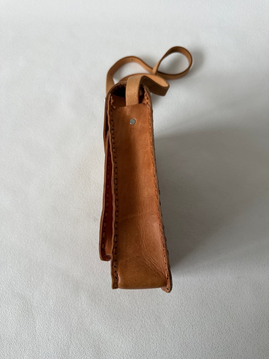 Pre owned 통가죽 크로스백 상품이미지4