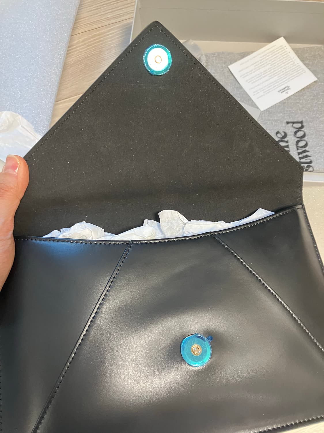 비비안웨스트우드 블랙 클러치 상품이미지3