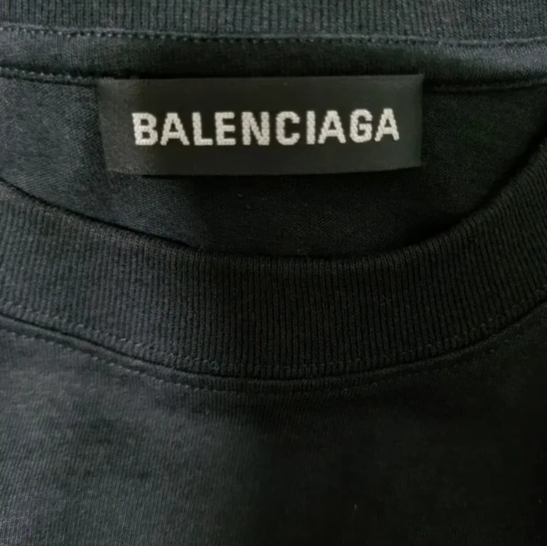 정품 발렌시아가 스피드헌터 오버핏 반팔 티셔츠 블랙 네온 L사이즈 상품이미지7