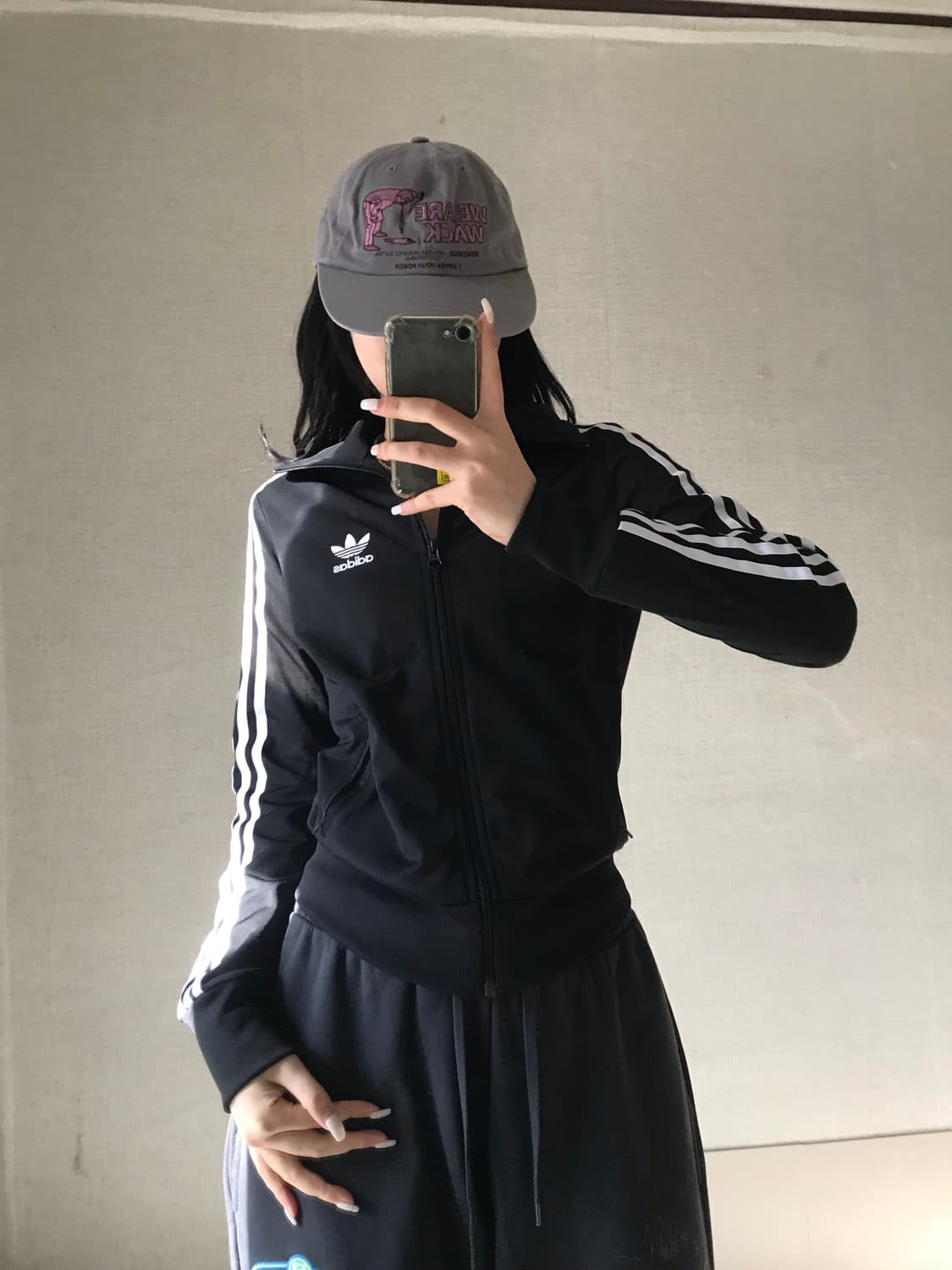 아디다스 블랙 딱붙핏 제니져지 상품이미지5