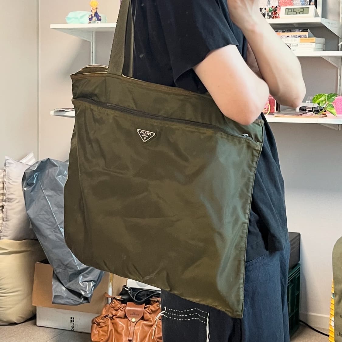 빈티지 프라다 나일론 숄더백 상품이미지9