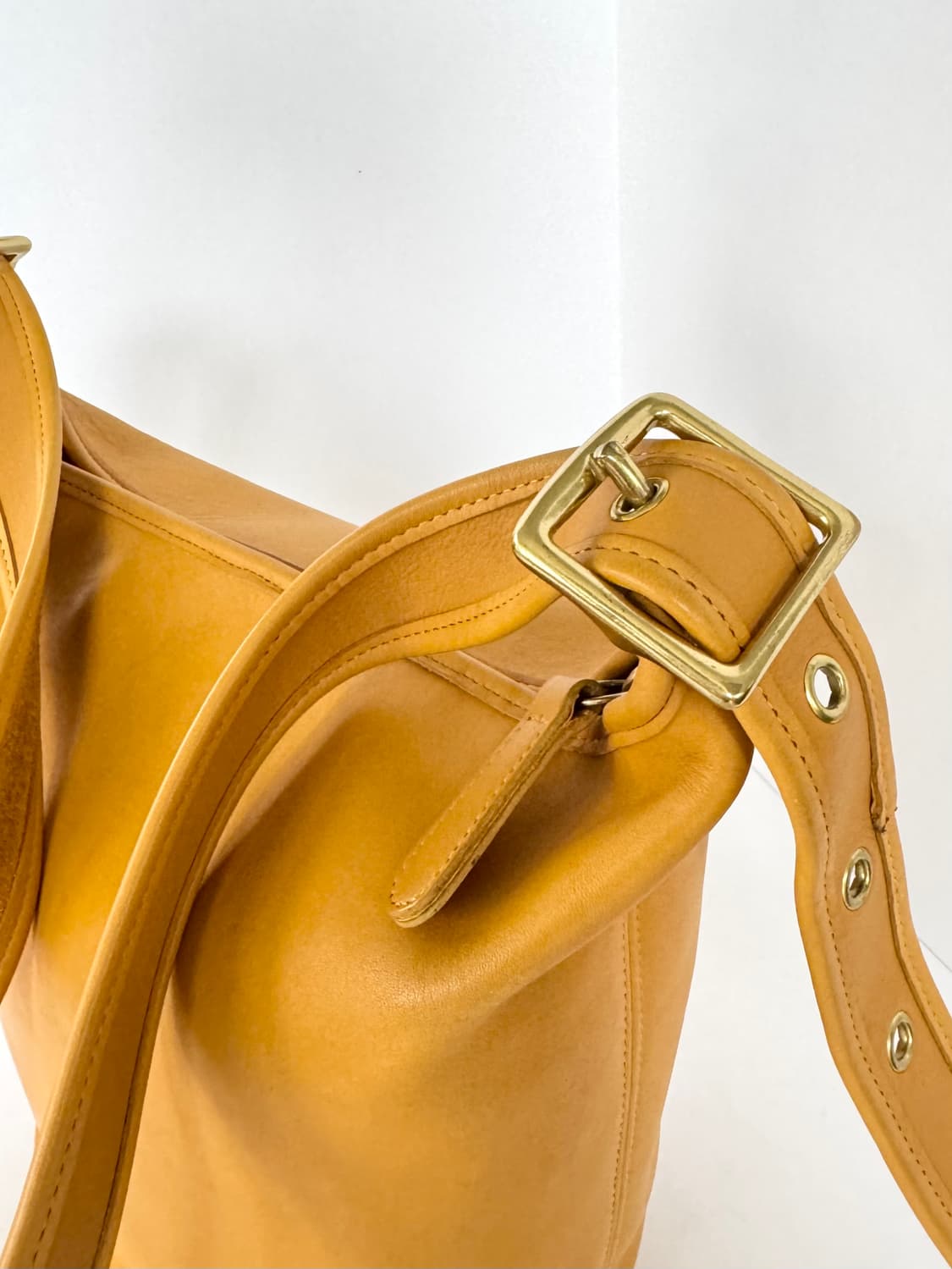 Old Coach Vintage Duffle Bag 코치 빈티지 더플백 상품이미지2