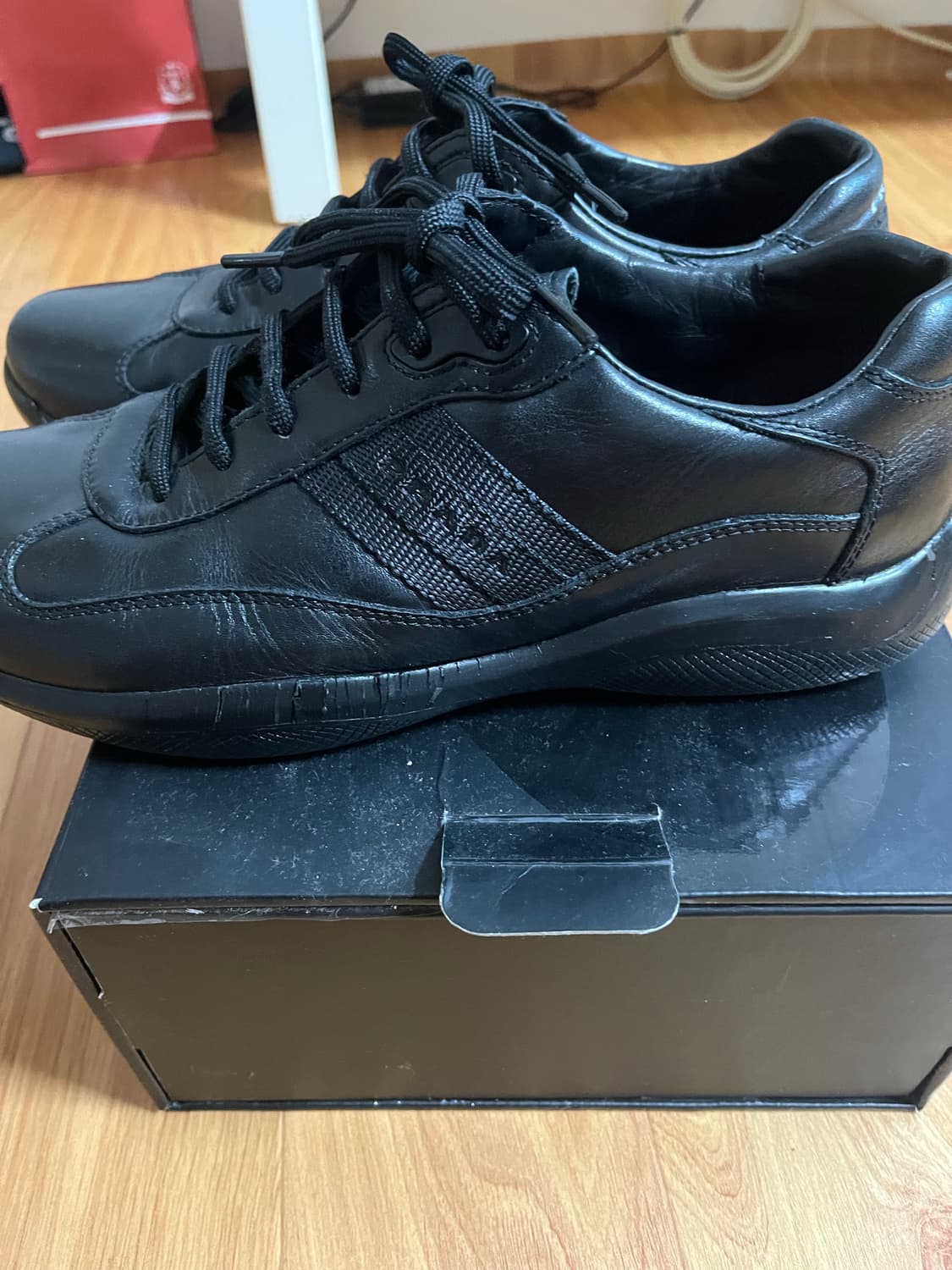 프라다 스포츠 아메리카 컵 트리플 블랙 레더7 상품이미지1