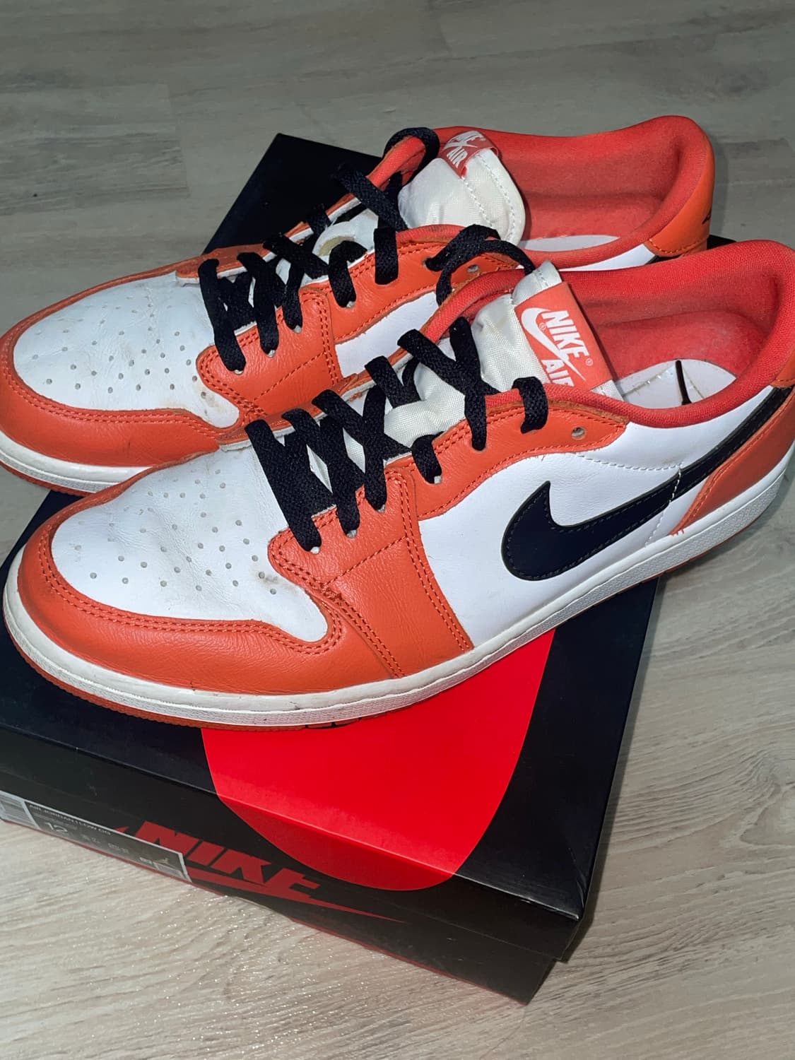 조던1 로우 OG 스타피쉬 300 상품이미지1