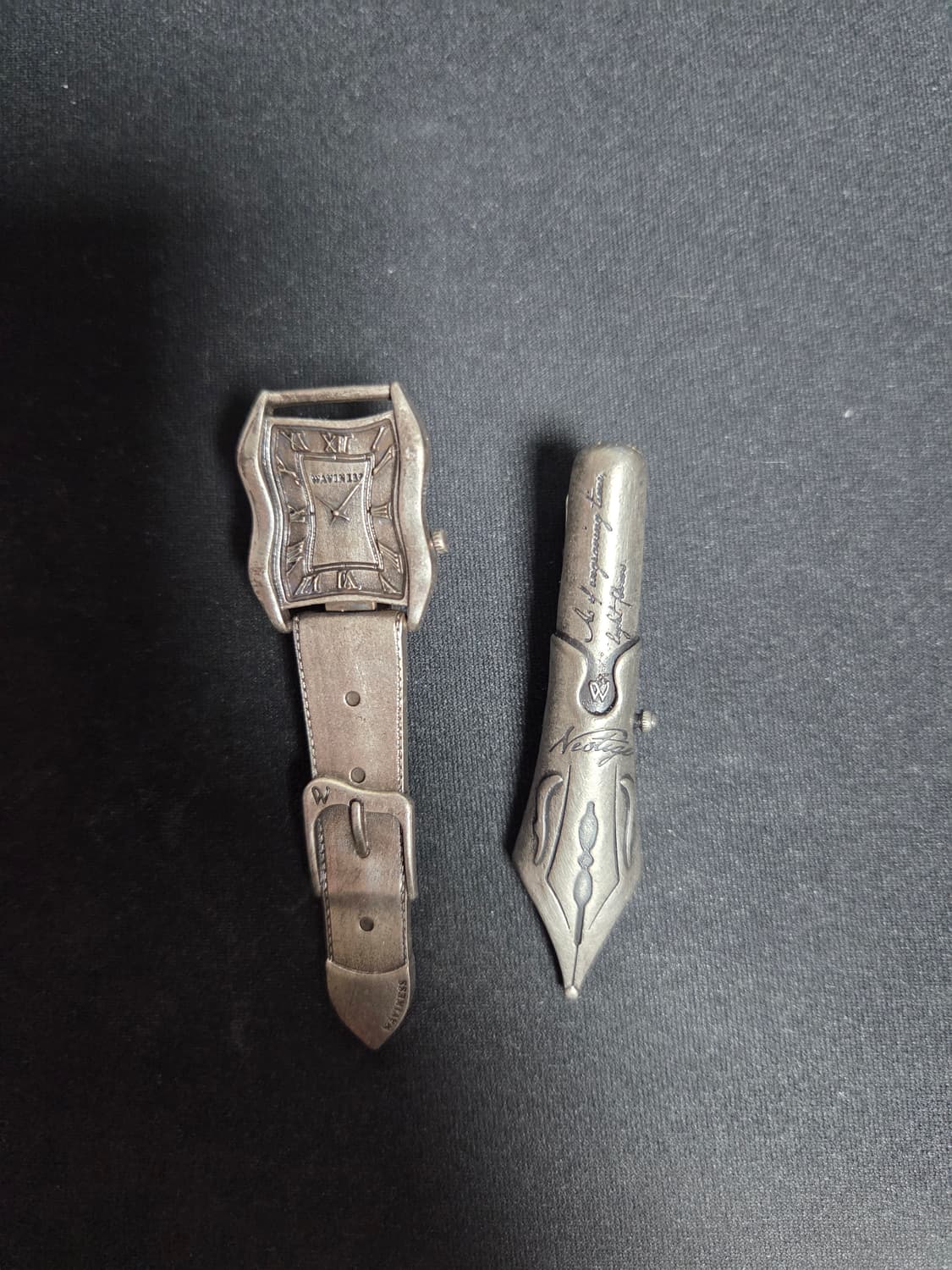 웨이비니스 타이핀 2개 일괄 상품이미지1