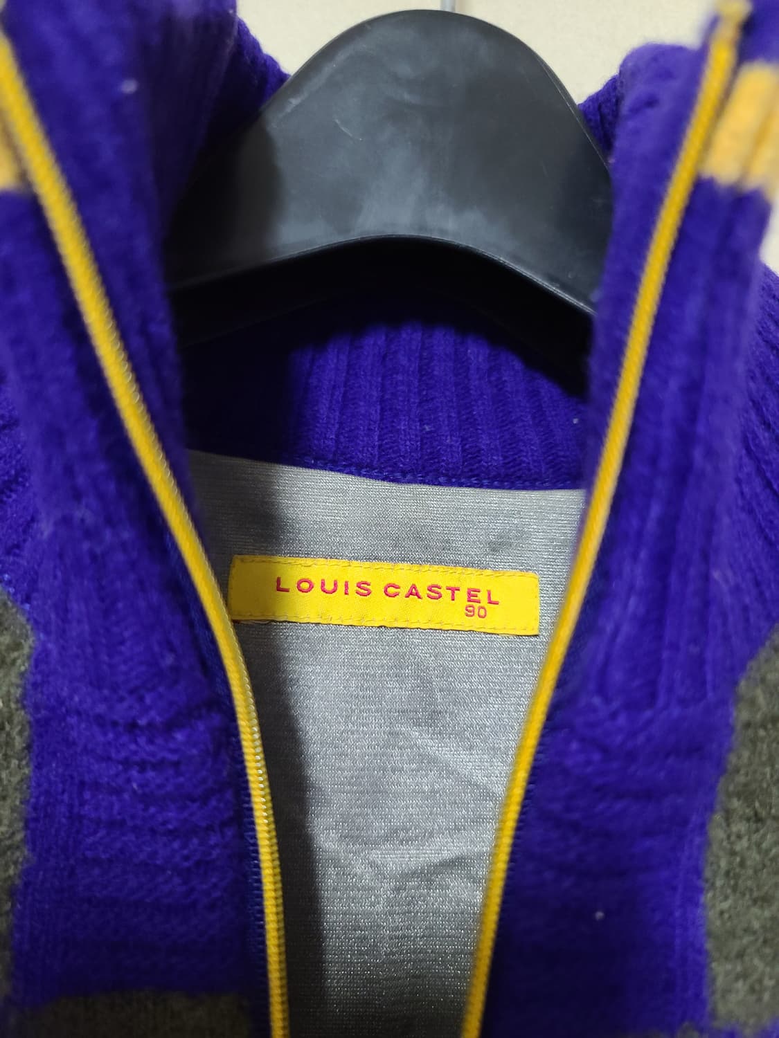 루이까스텔 방풍 반집업니트 상품이미지6