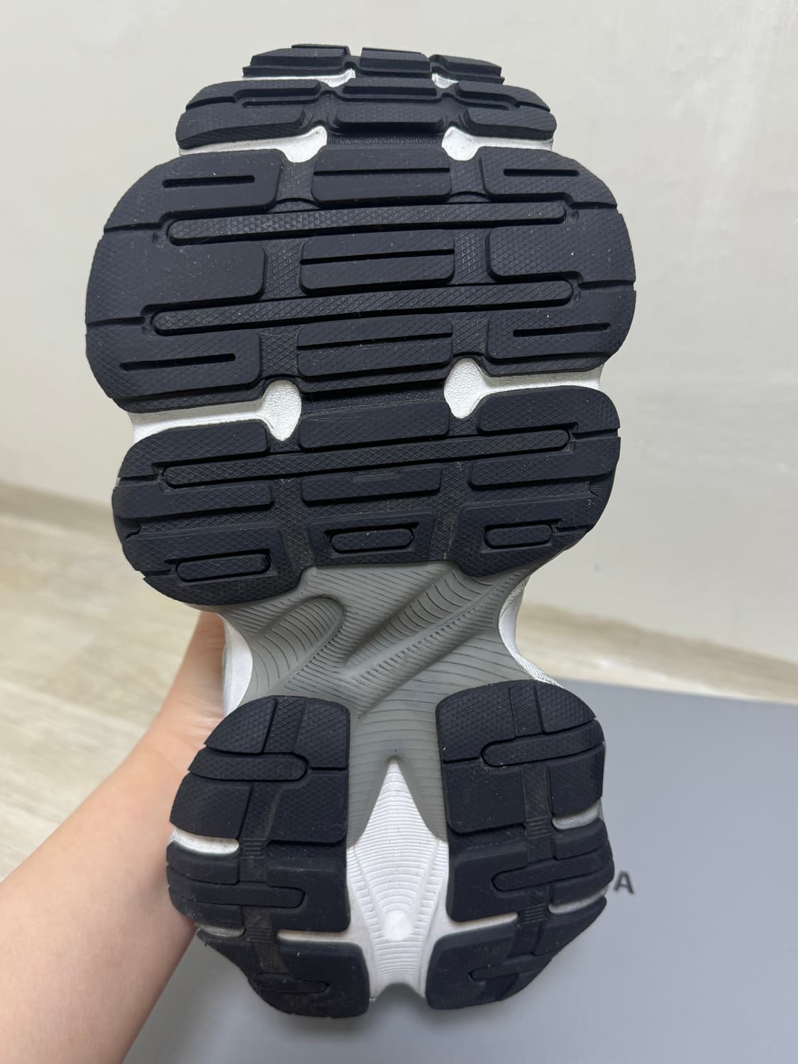 [38] 발렌시아가 카고 스니커즈 팝니다 상품이미지6