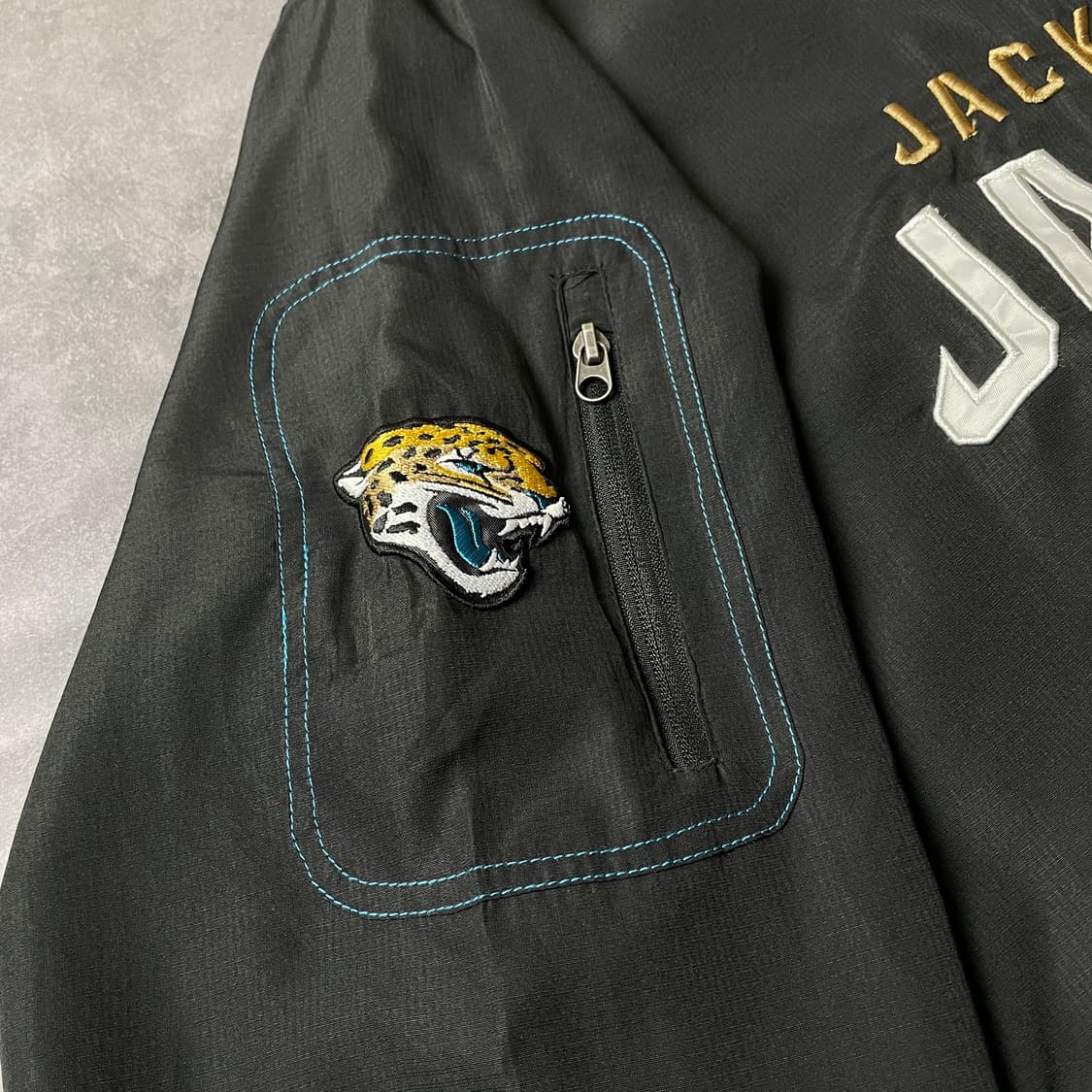 NFL 빈티지 블랙 브이넥 그래픽 스포츠 맨투맨 A00497 상품이미지5