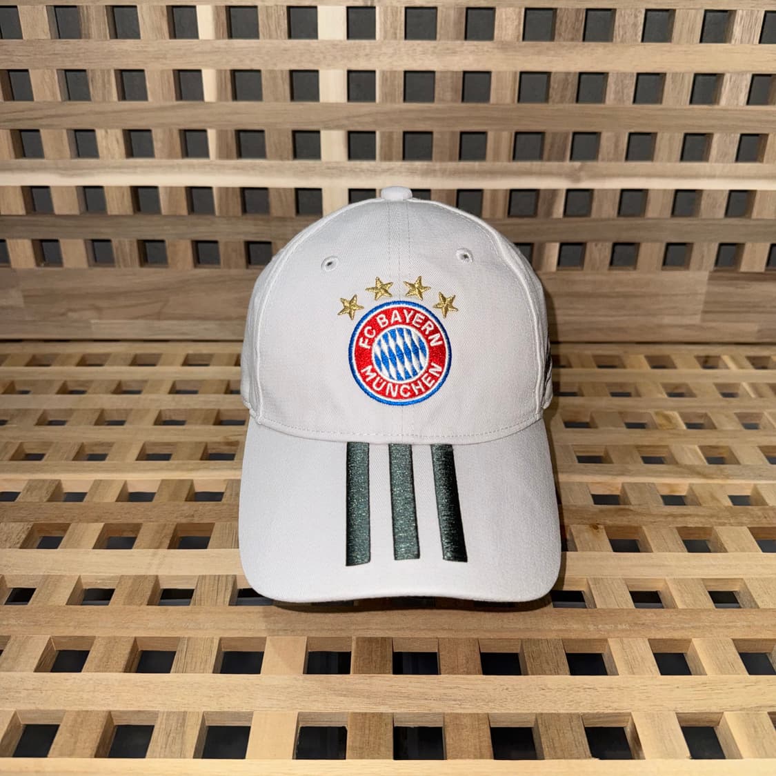아디다스 바이에른 뮌헨 화이트 캡 상품이미지1