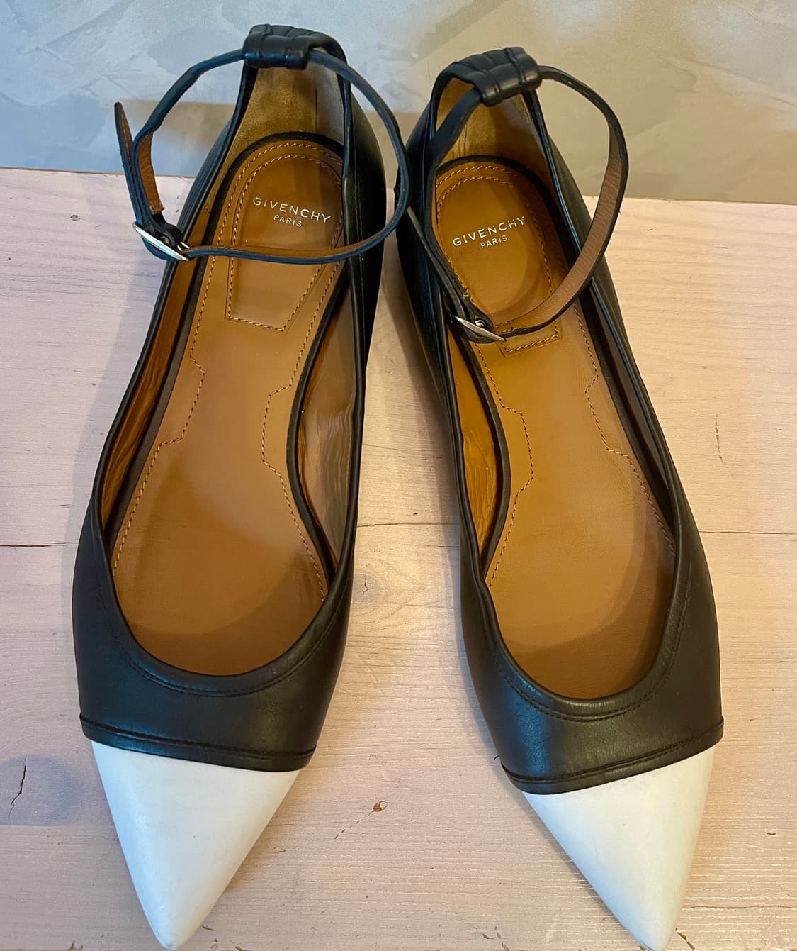 지방시 Givenchy투톤 캡토 앵클 스트랩 플랫슈즈 (235mm) 상품이미지1