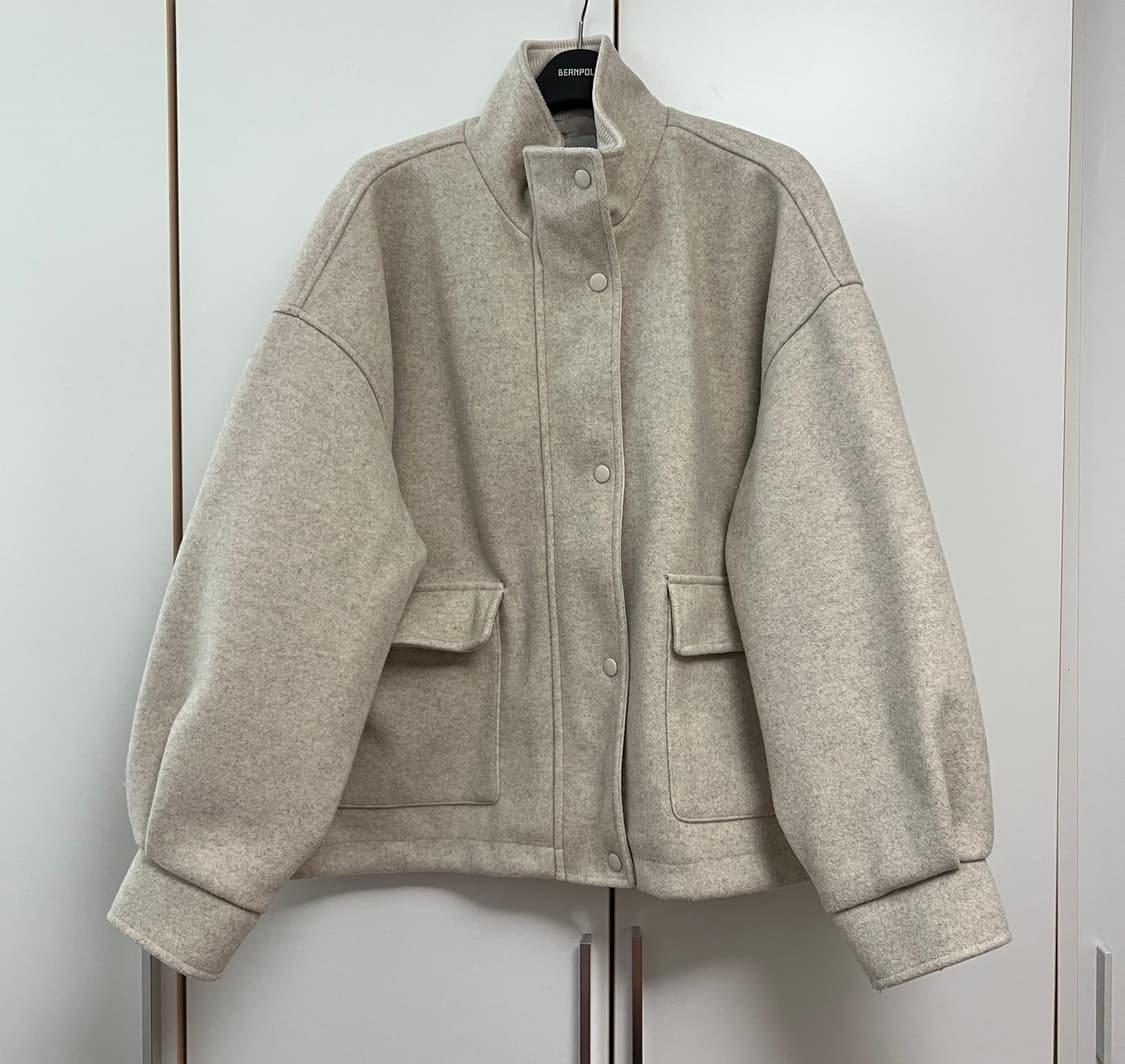 에잇세컨즈 하이넥 반코트 상품이미지1