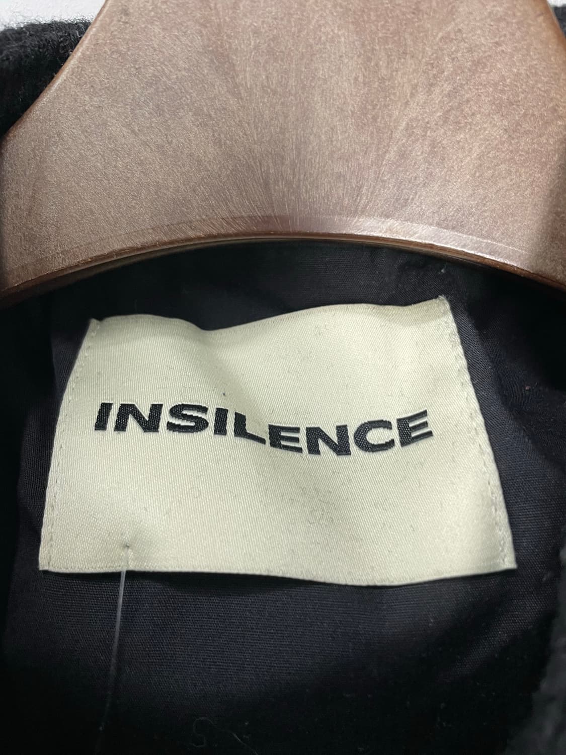 인사일런스 블랙 시메트리 폴딩 자켓 H1564 상품이미지6