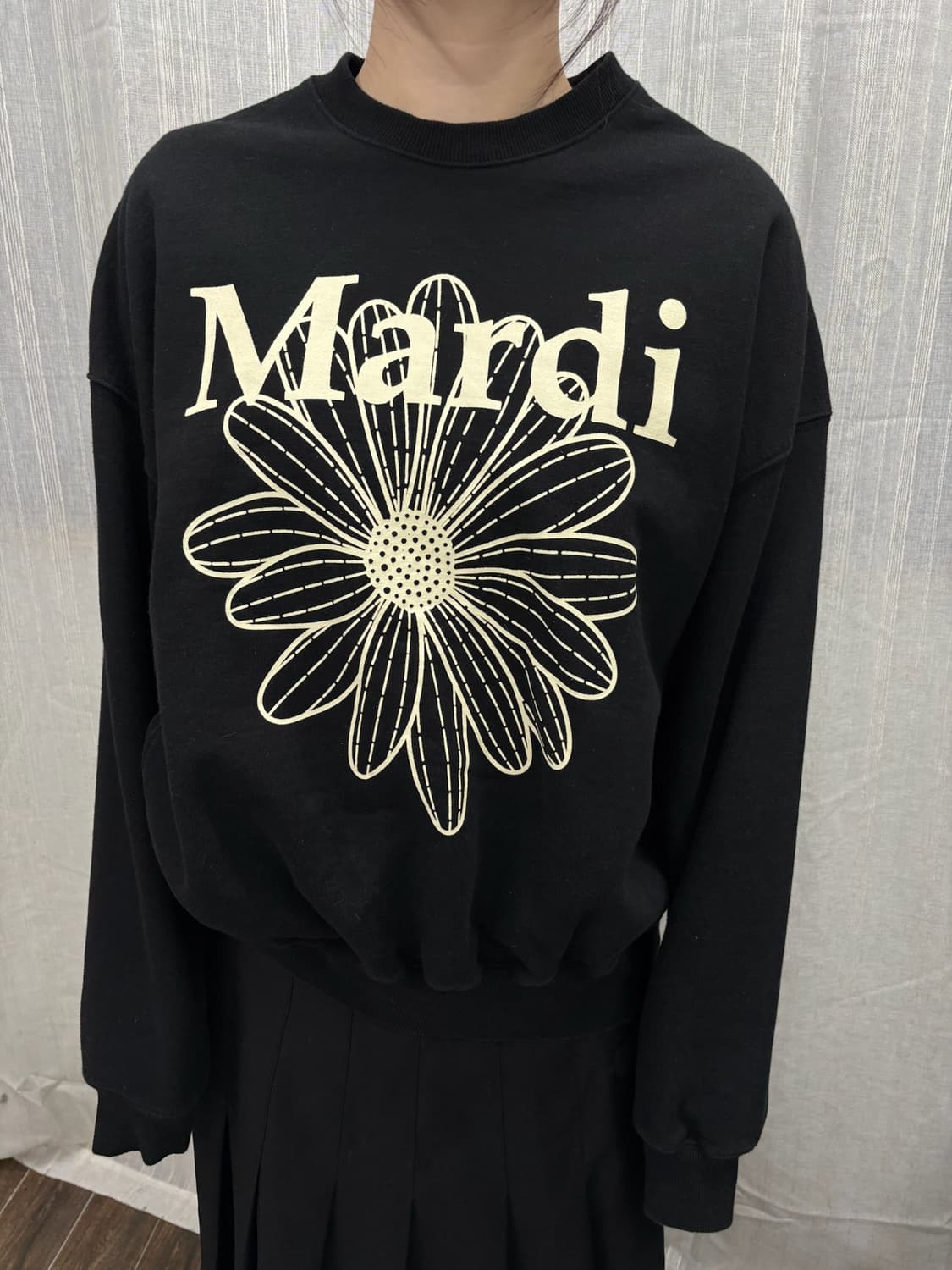 마르디 메크르디 플라워 자수 스웻셔츠 맨투맨 상품이미지5
