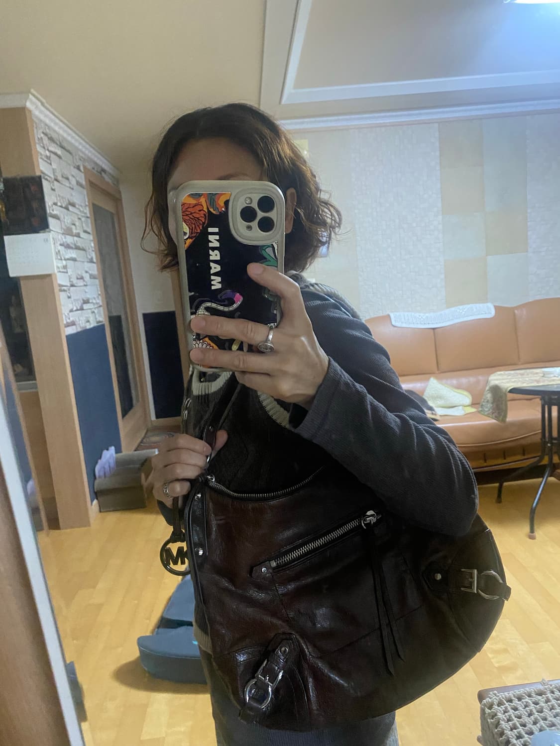 마이클 코어스 브라운 숄더백 상품이미지4