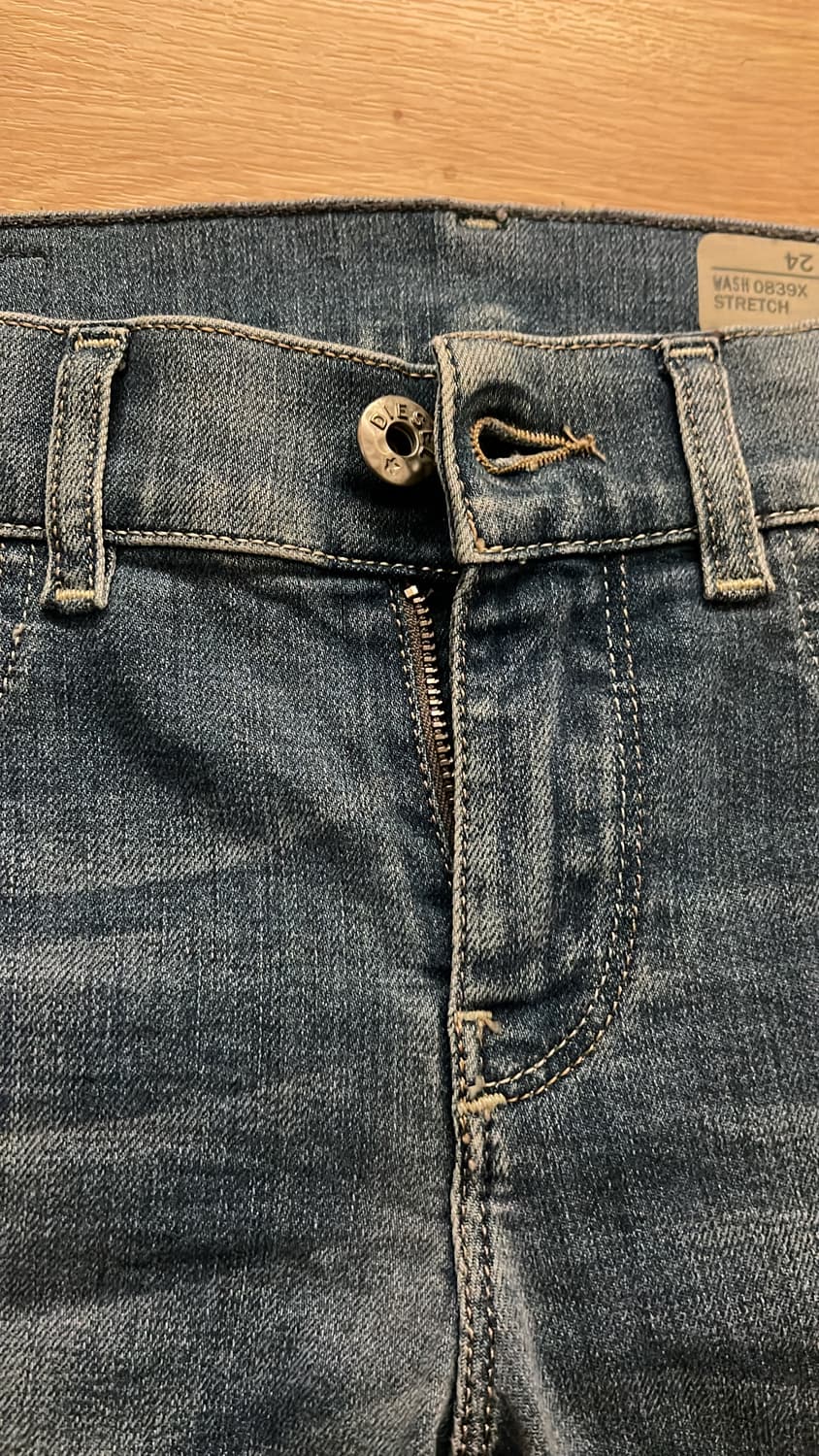 Diesel Low-Rise Denim Jeans 상품이미지4