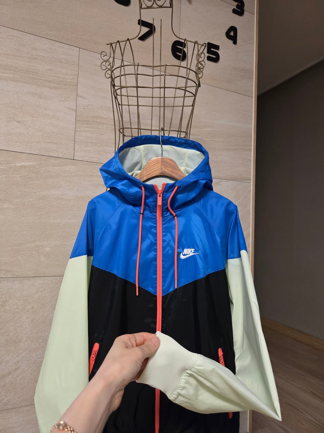 [s] 나이키 윈드러너 바람막이 자켓 런닝복 상품이미지3