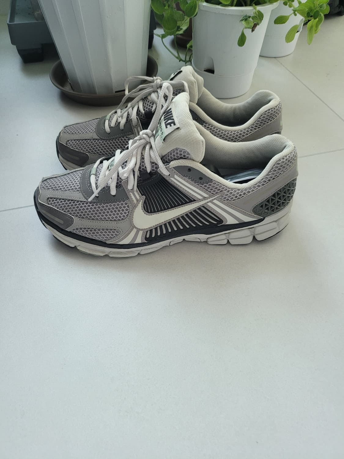 🏷️👟 [W285] 나이키 줌 보메로 5 '코블스톤'  상품이미지1