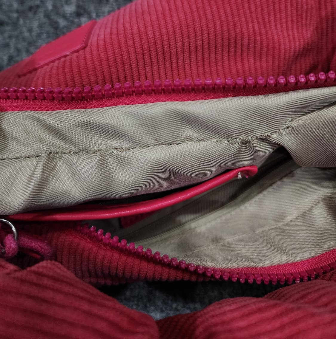 질바이질스튜어트 코듀로이 하프문 바게트백 골덴 가방 상품이미지9