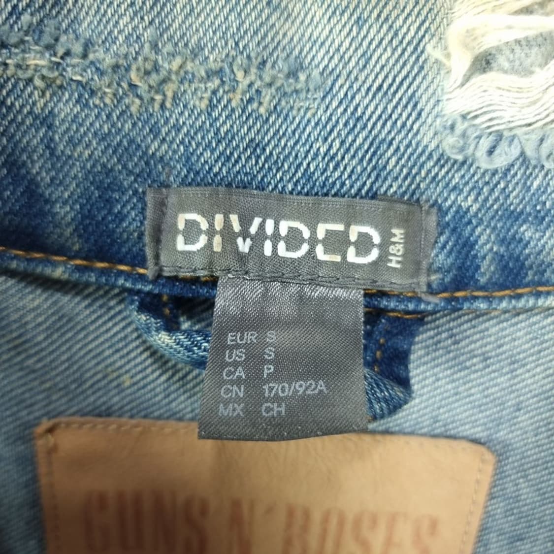 [에이치앤엠] 건즈앤로지스 디스트로이드 오버핏 데님 자켓 M20124 상품이미지9