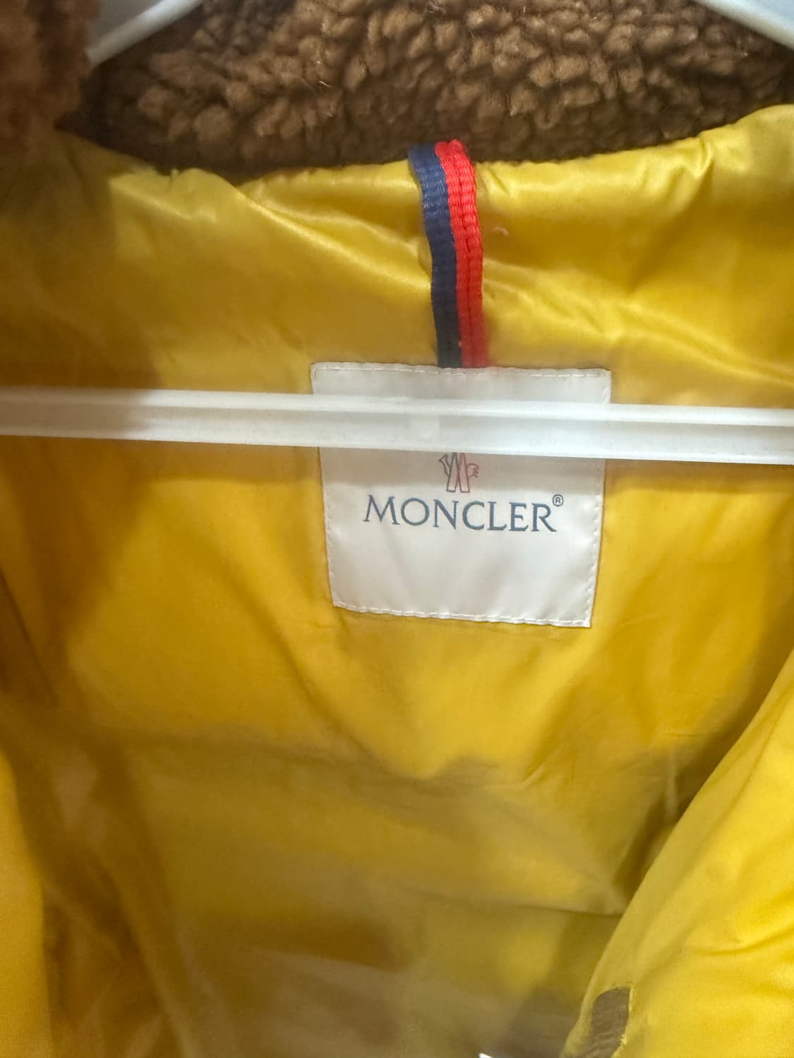 1/95 정품 몽클레어 RIVAS 패딩 팝니다 상품이미지2