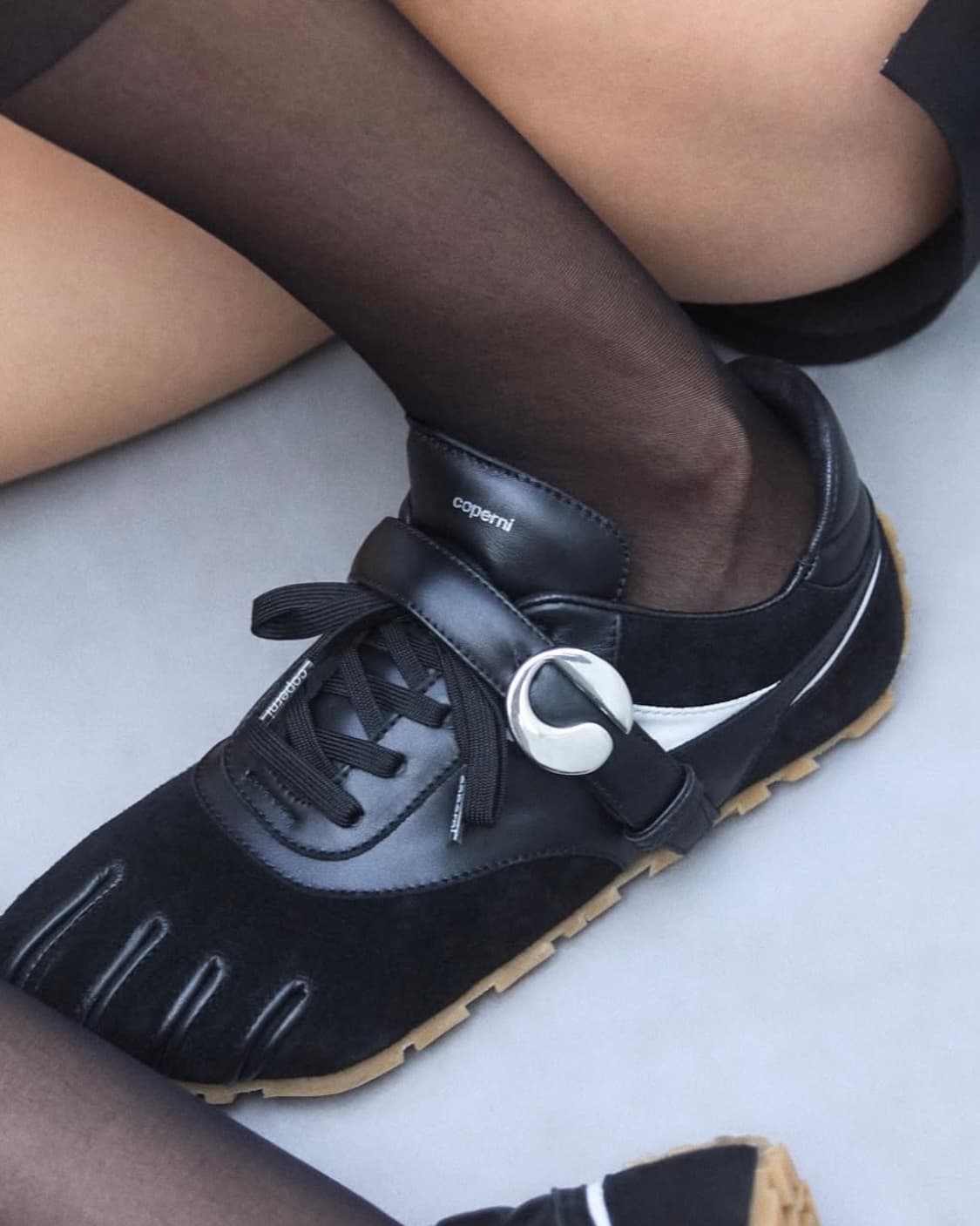 [36,37,38,39]코페르니 25fw 5T 핑거 스니커즈/블랙 상품이미지2