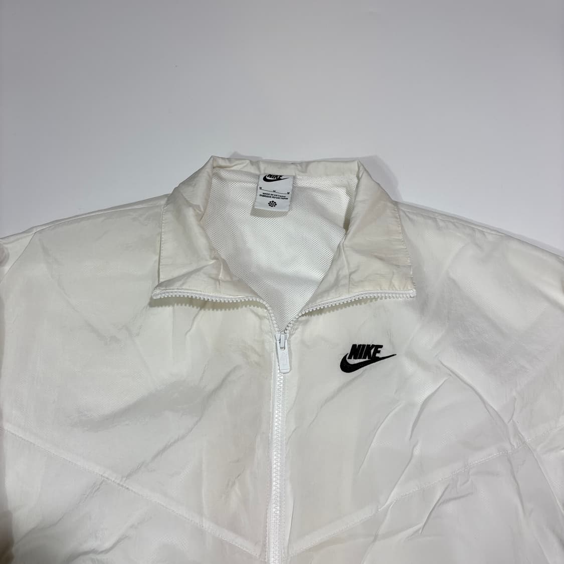 나이키 화이트 윈드브레이커 상품이미지2