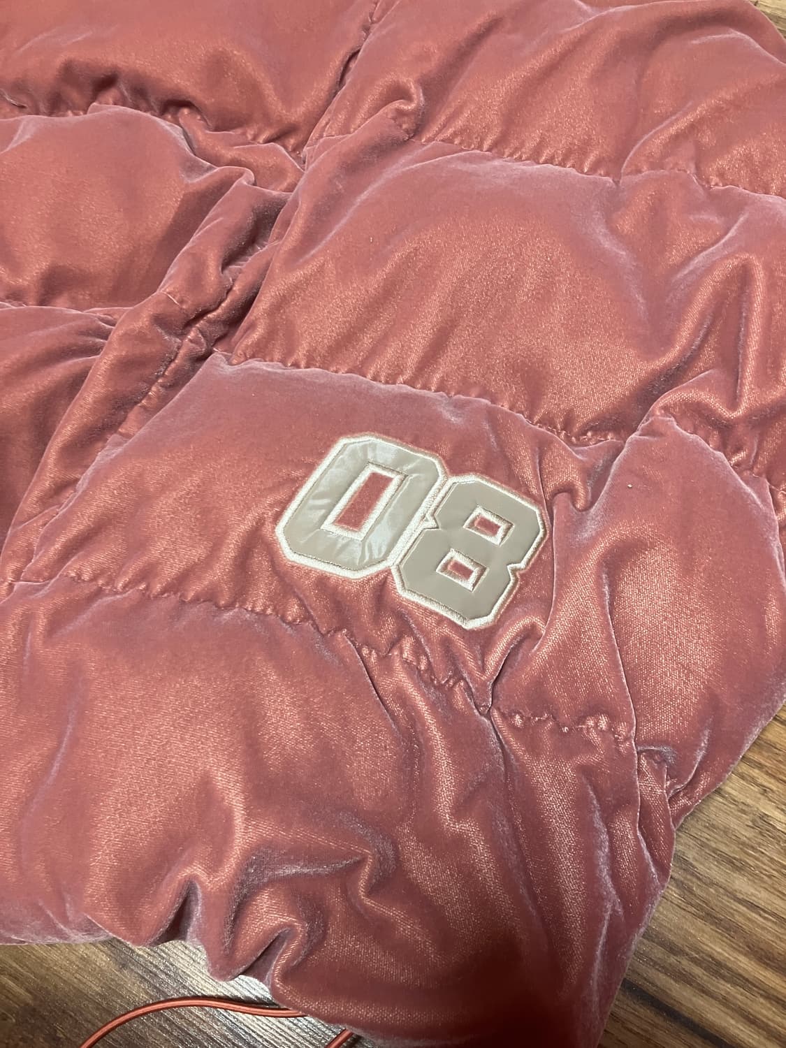 배디 벨루어 바시티 자켓 숏 패딩 핑크 badee L 상품이미지3