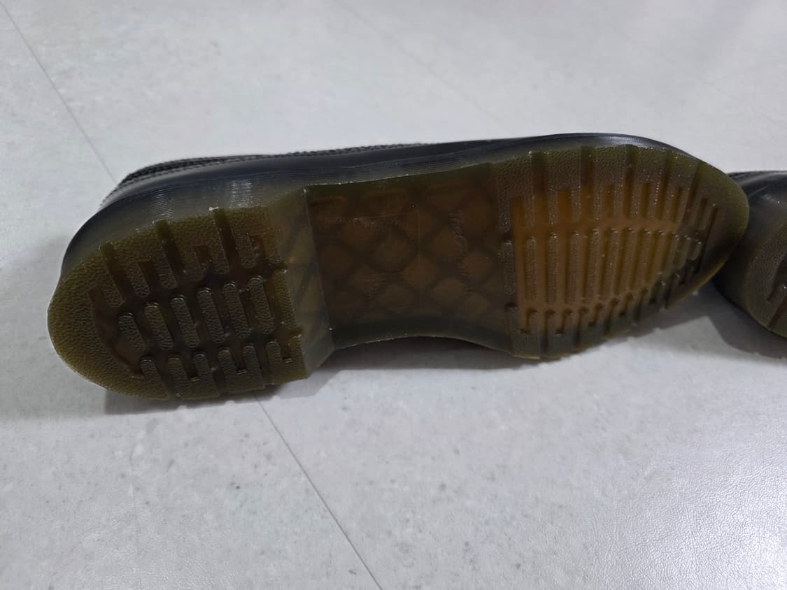 [새상품] 닥터마틴 윙팁 3989 310 사이즈 팝니다 상품이미지6