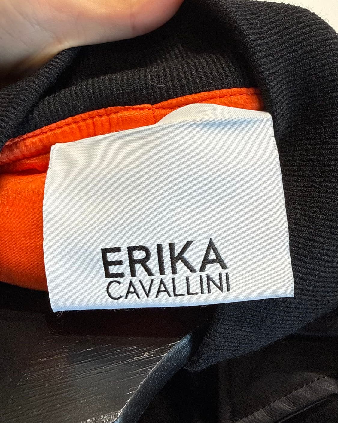 에리카 카발리니 블랙 봄버 베스트 자켓  상품이미지8