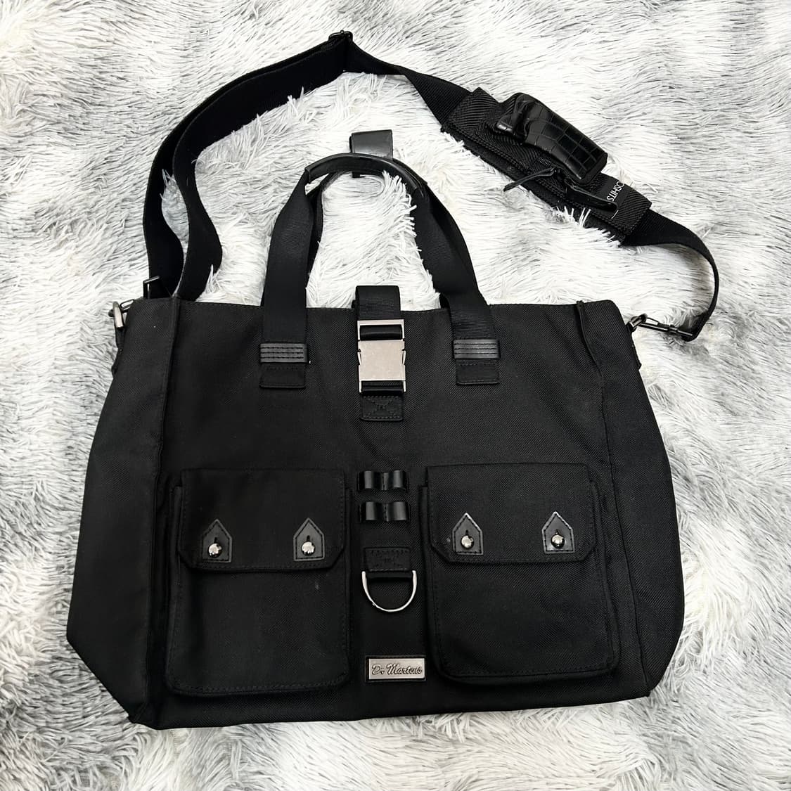 닥터마틴 투웨이 크로스백 상품이미지4