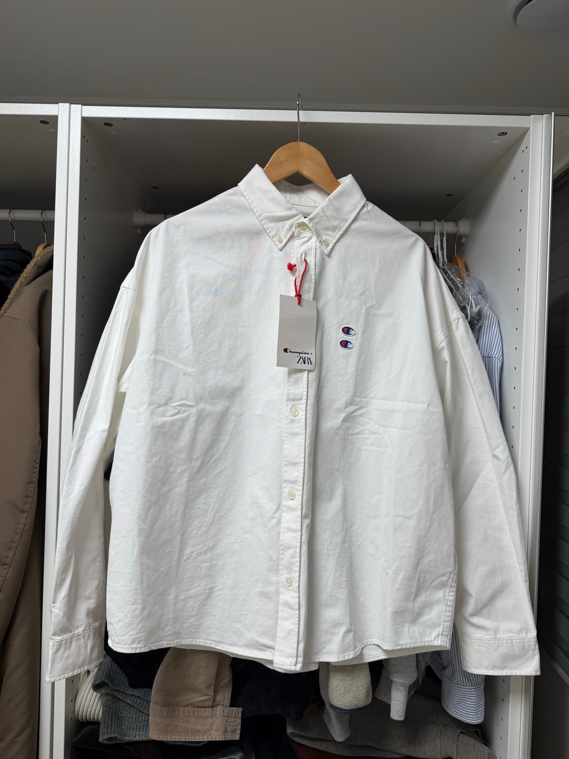 자라 챔피온 셔츠 화이트 (M, 100-105) 한국미발매 상품이미지1
