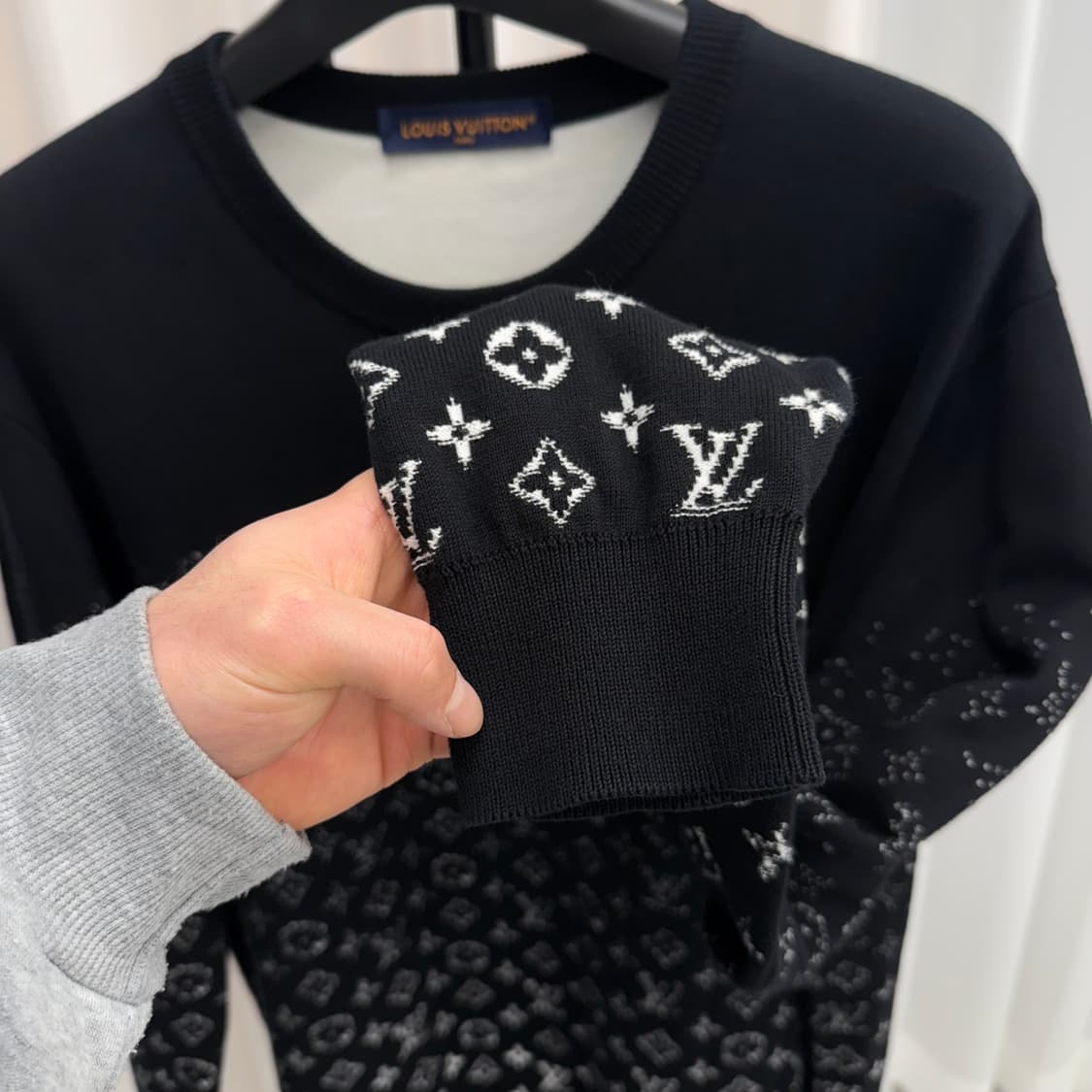 [XXL] 루이비통 모노그램 그라디언트 니트 상품이미지3