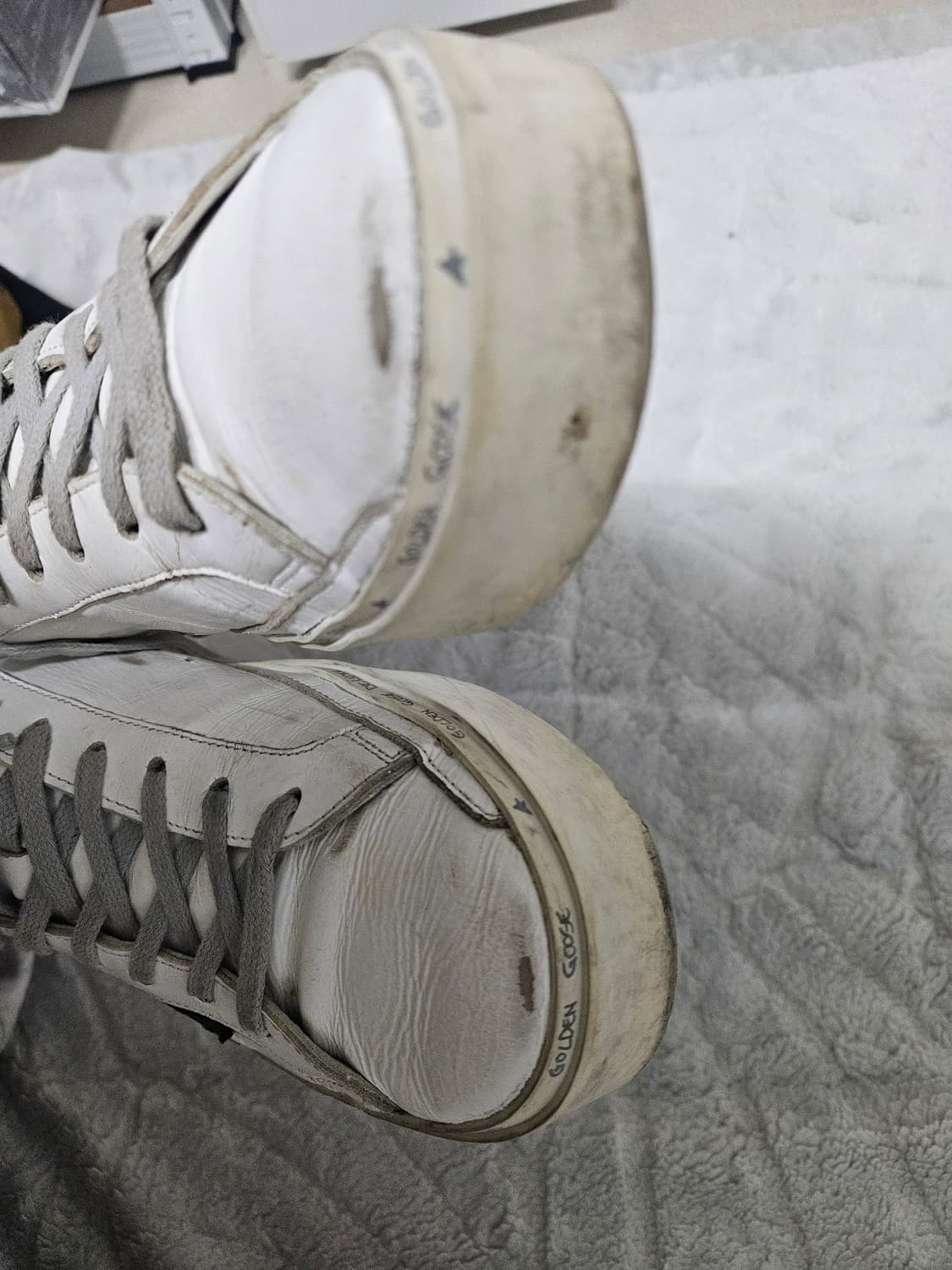 골든구스 하이스타 흰/검 스니커즈 41사이즈 상품이미지5