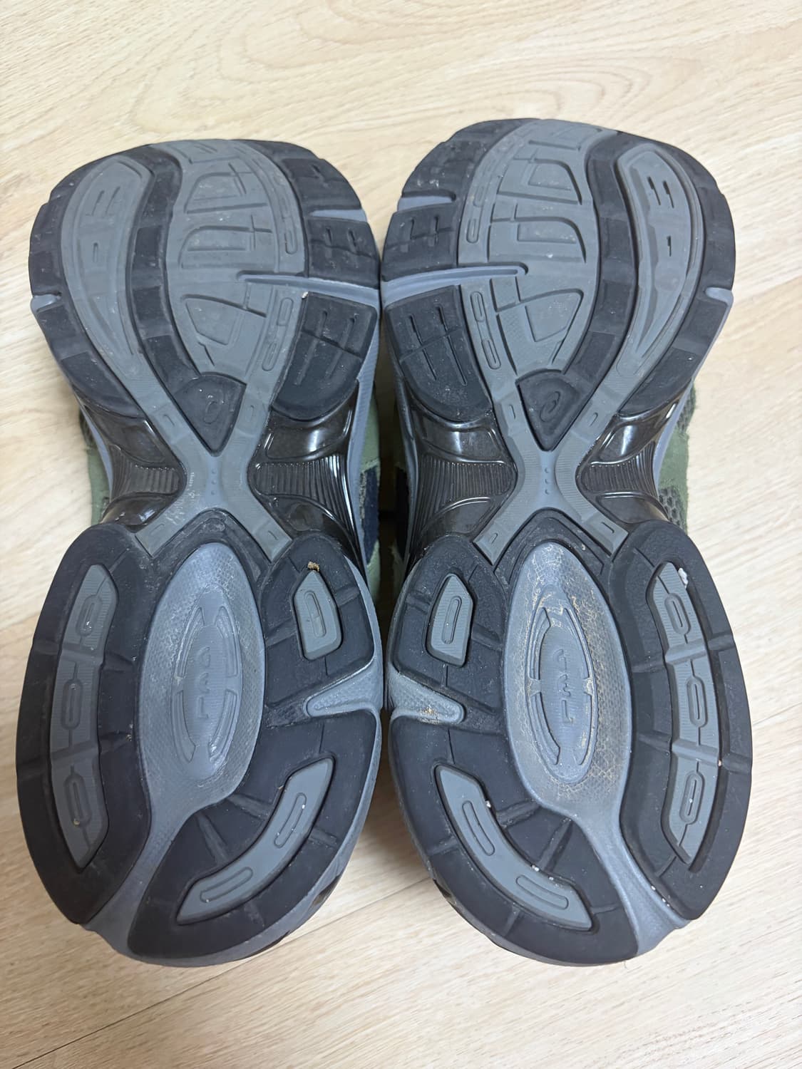 아식스 젤 1130 SMU 올리브 캔버스 스모그 그린 275 상품이미지5