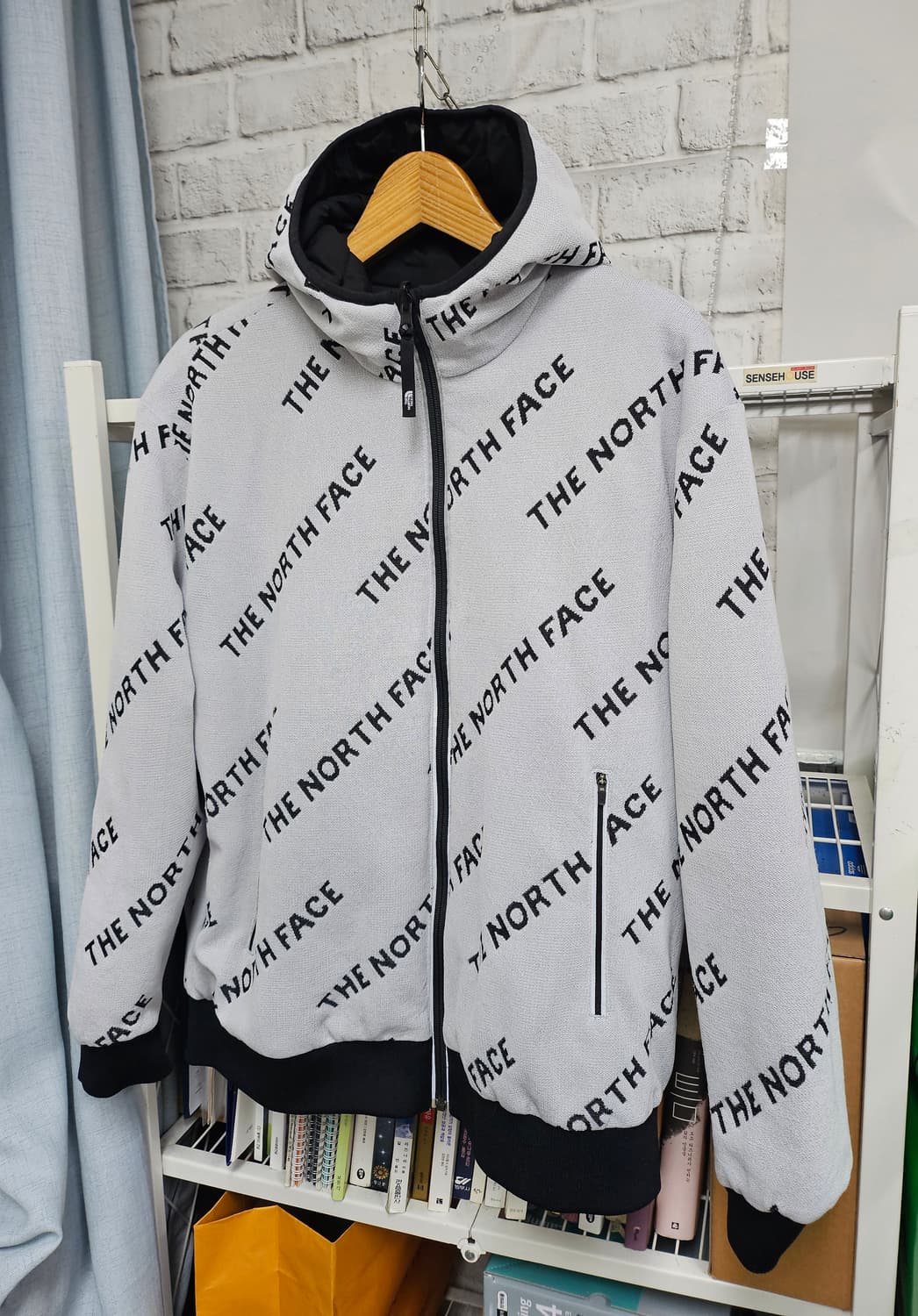 노스페이스 남성패딩100 경량패딩 리버시블 양면 히트라인자켓 XD47 상품이미지3