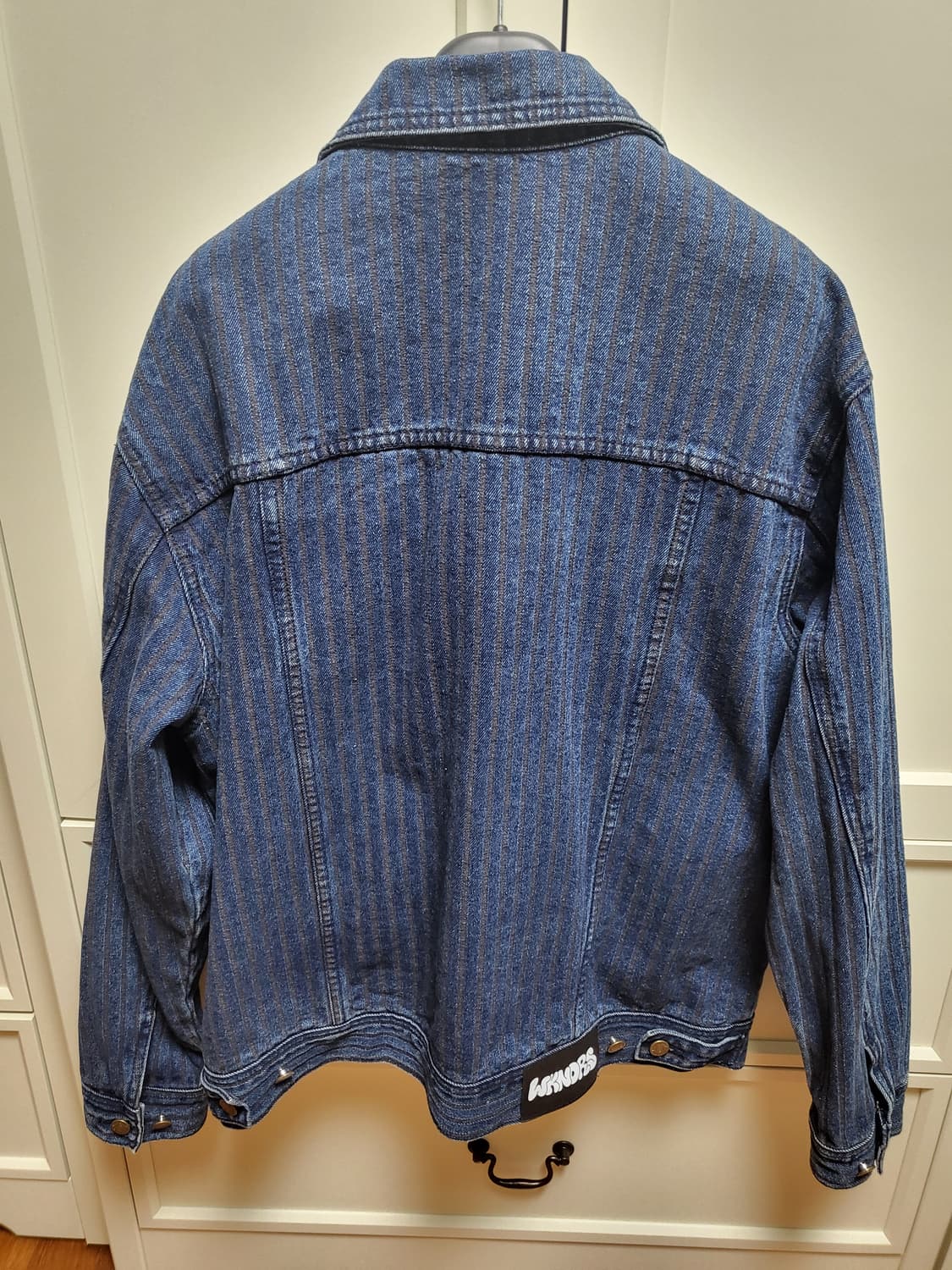 위캔더스 스트라이프 데님 트러커 자켓 상품이미지6