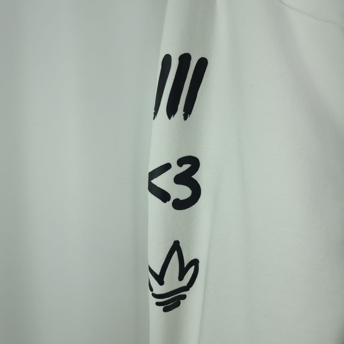 [아디다스] 멀티 그래픽 오버사이즈 후드티 M18573 상품이미지8