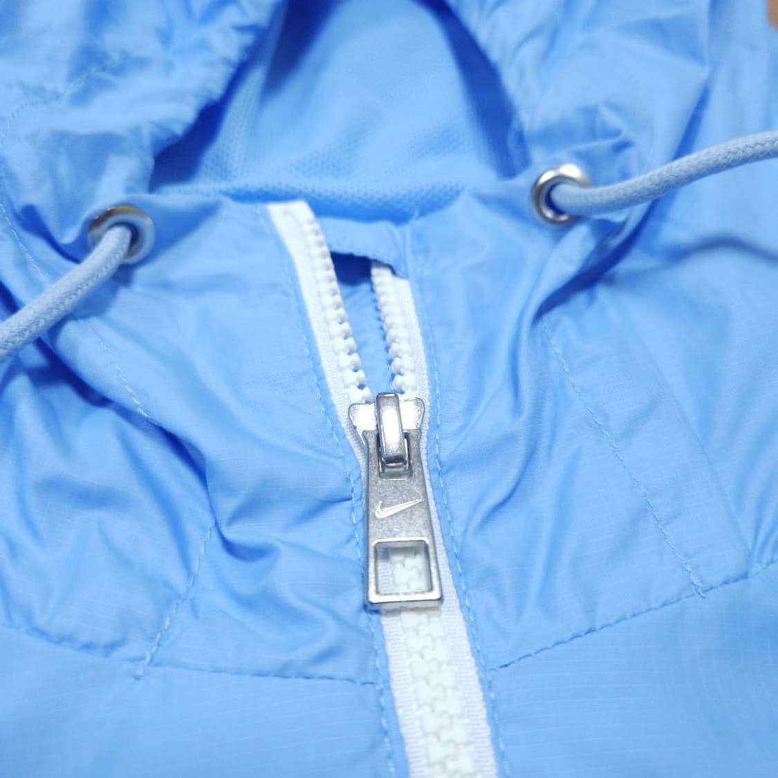 바배) 나이키 하늘색 배색 바람막이 상품이미지3