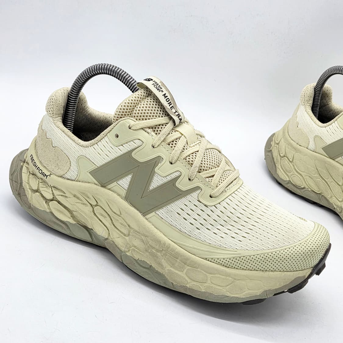 뉴발란스 프레쉬 폼 X 모어 트레일 v3 카키 (260 D) 상품이미지5