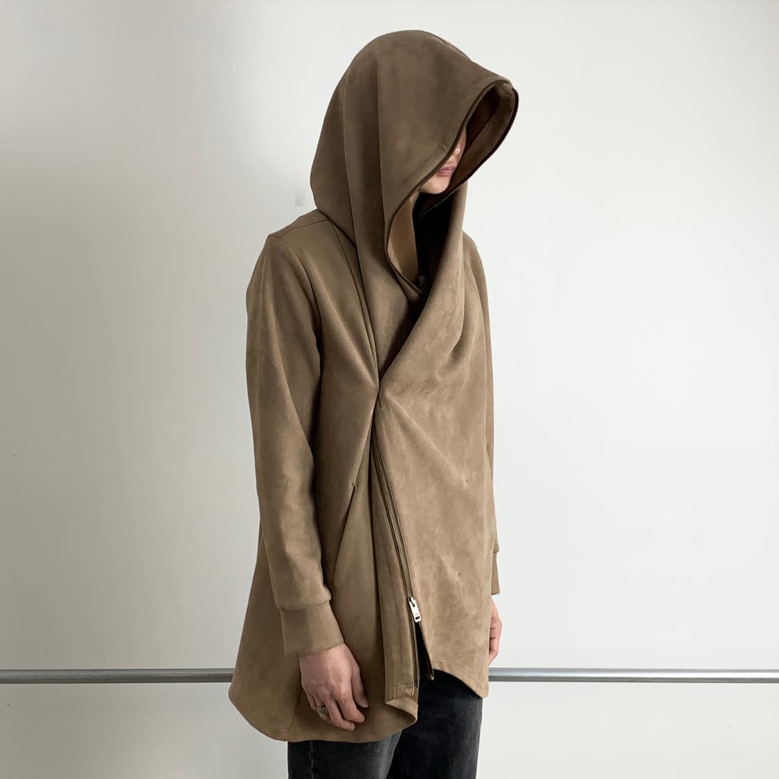 토네이도 마트 빅 후드 풀 집업 비대칭 드레이프 자켓 상품이미지1