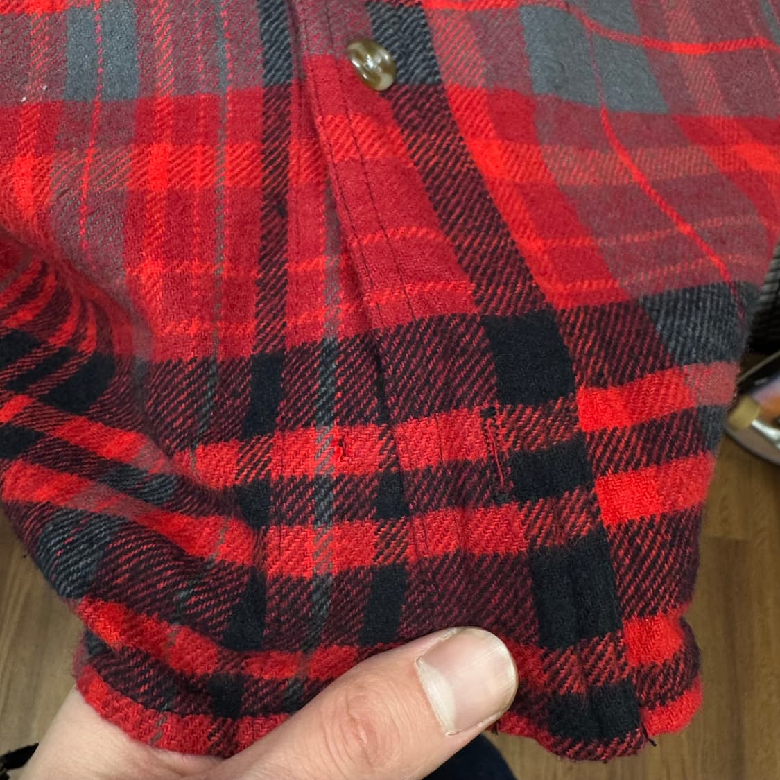 2019 F/W 오프화이트 플란넬 셔츠 후면 빅프린팅 포인트 레드 상품이미지9