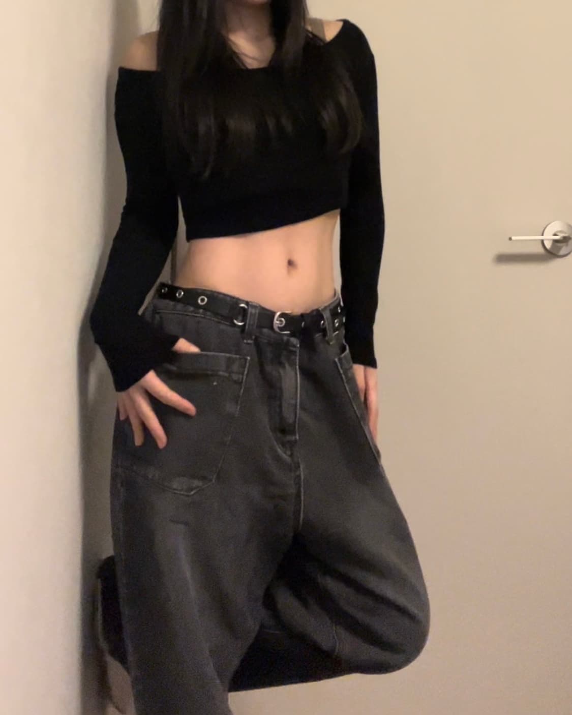 slim fit deep U-neck long sleeve 상품이미지2